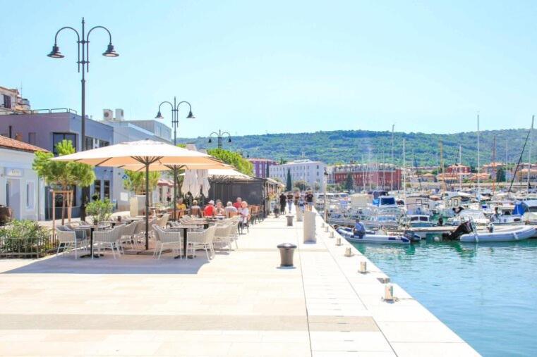 Lavanda Apartment Izola Bagian luar foto