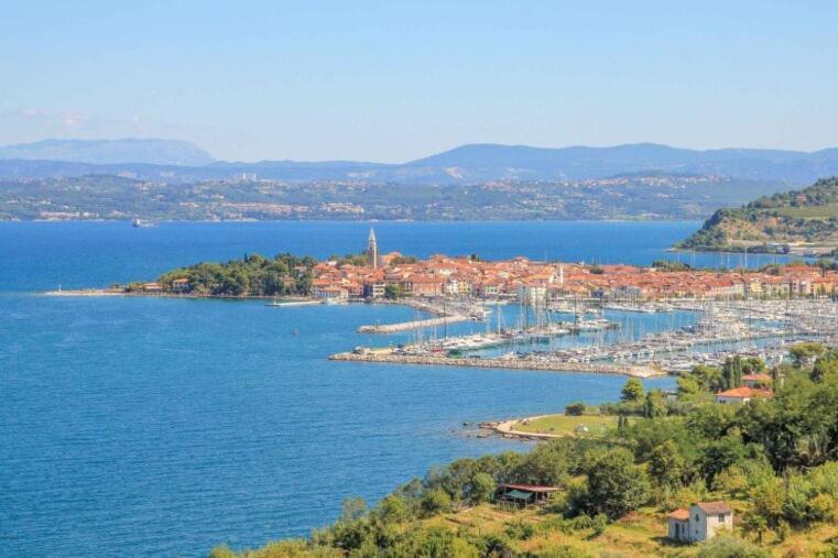 Lavanda Apartment Izola Bagian luar foto